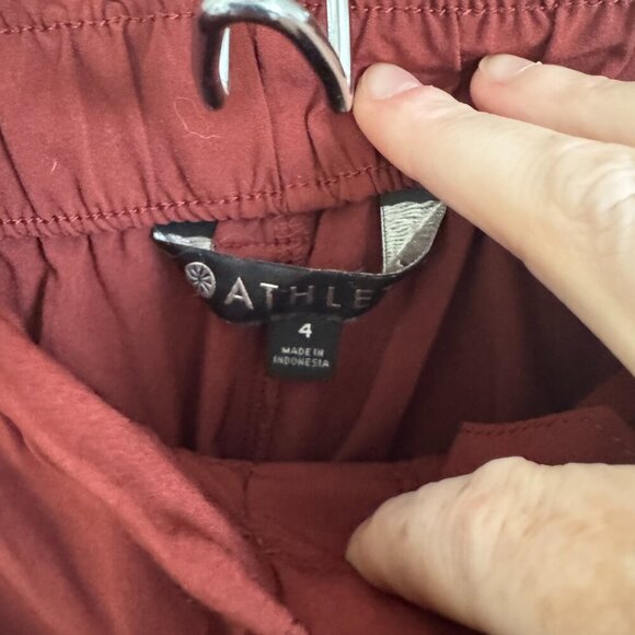 Athleta Skyline Paperbag Pant, Deep Crimson, Size 4 - Picture 2 of 5